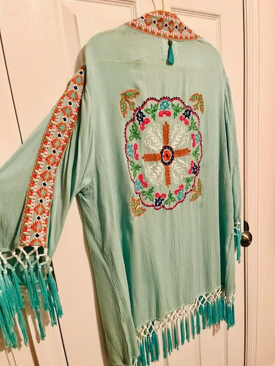 ✨ Z&L Europe Embroidered Boho Kimono Cardigan – Fringe Tassel Detail ✨ - Picture 11 of 14